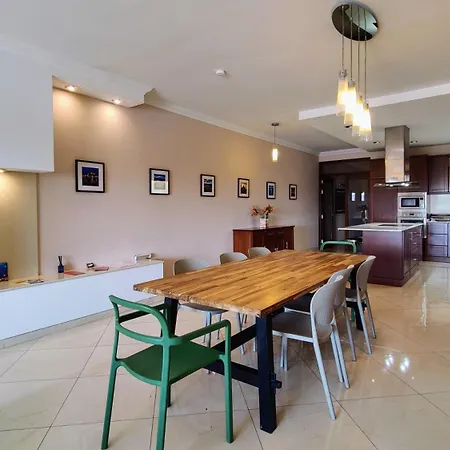 Magic Sea Views& Jacuzzi Holiday Sliema