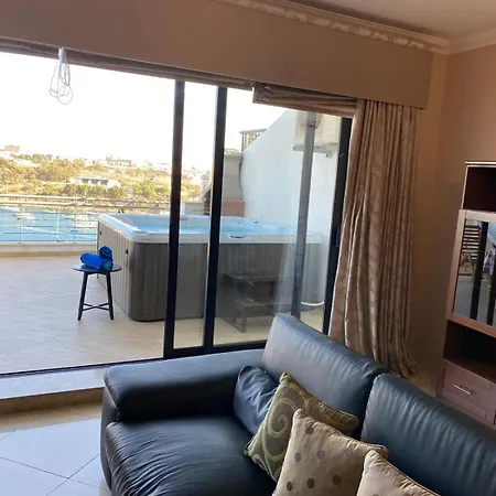 Magic Sea Views& Jacuzzi Holiday Apartment *