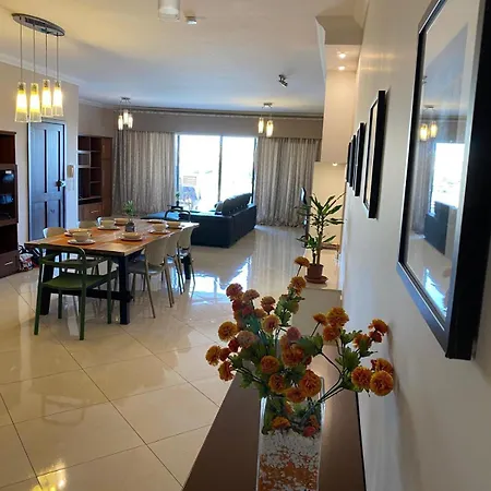 Magic Sea Views& Jacuzzi Holiday * Sliema